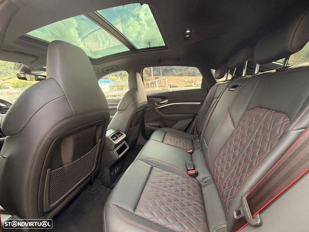 Audi SQ8 Sportback e-tron quattro - 39