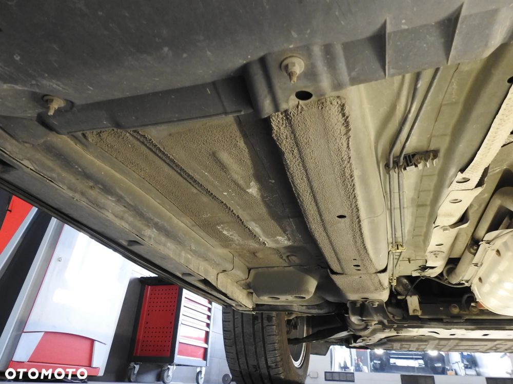 Land Rover Discovery Sport TD4 Pure - 29