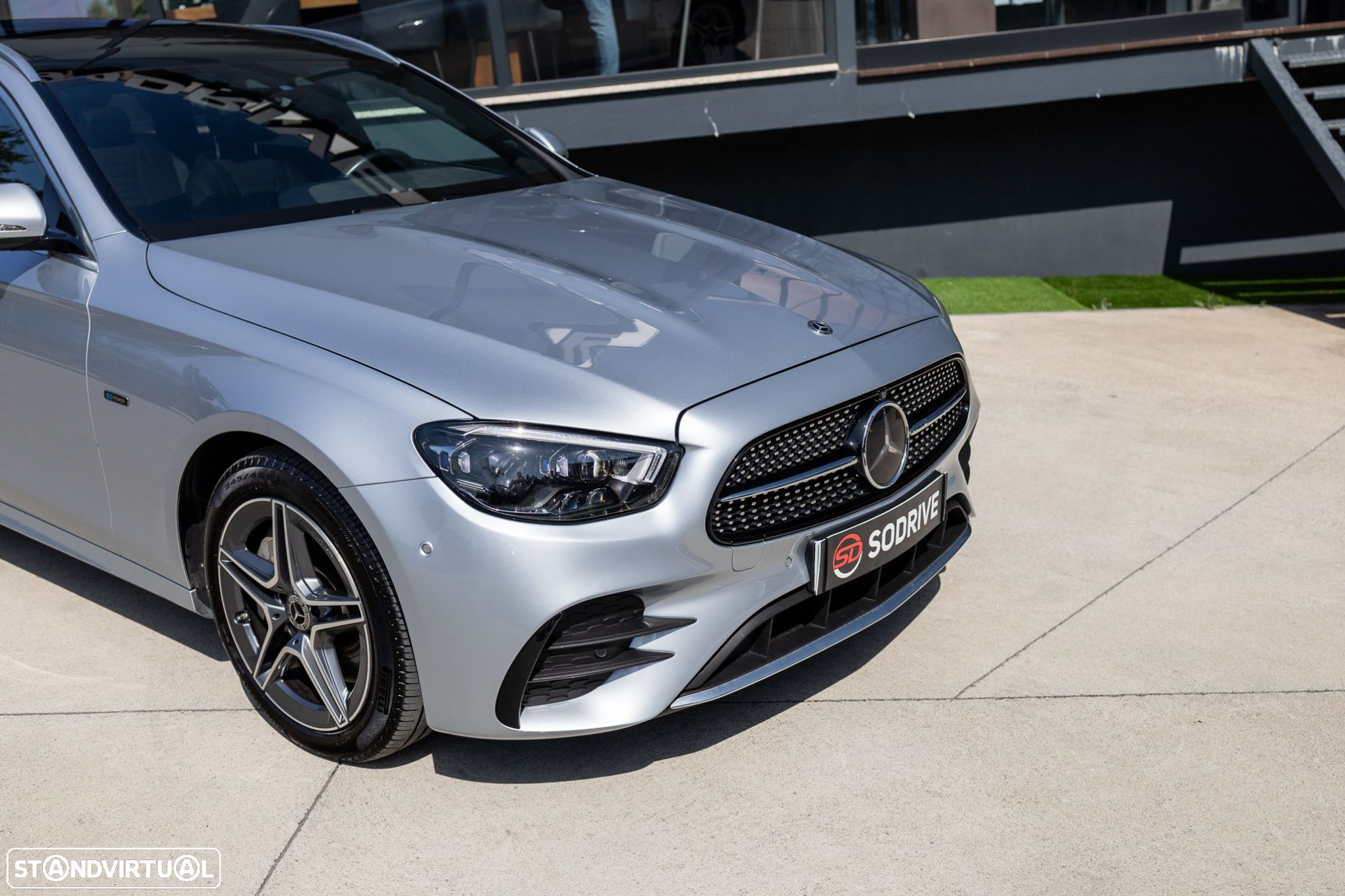 Mercedes-Benz E 300 - 21