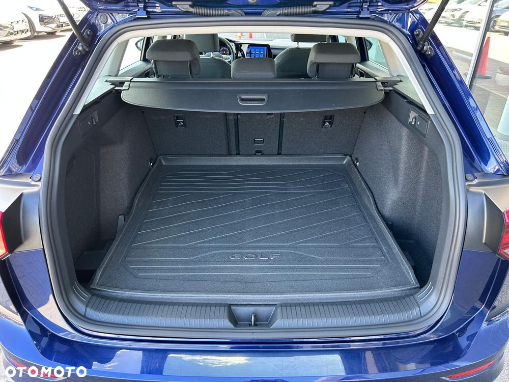 Volkswagen Golf Variant - 10
