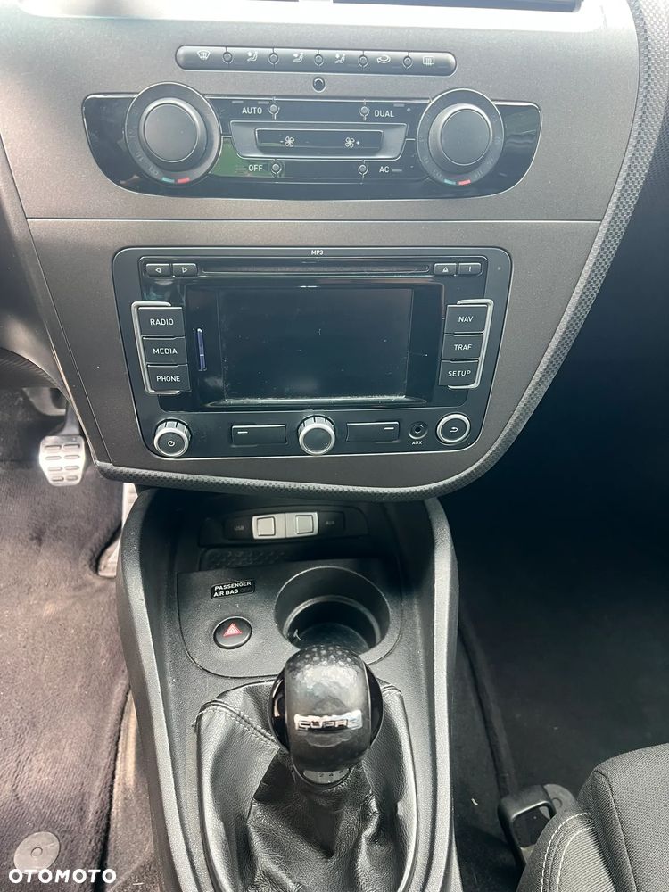 Seat Leon 2.0 T FSI Cupra R - 9