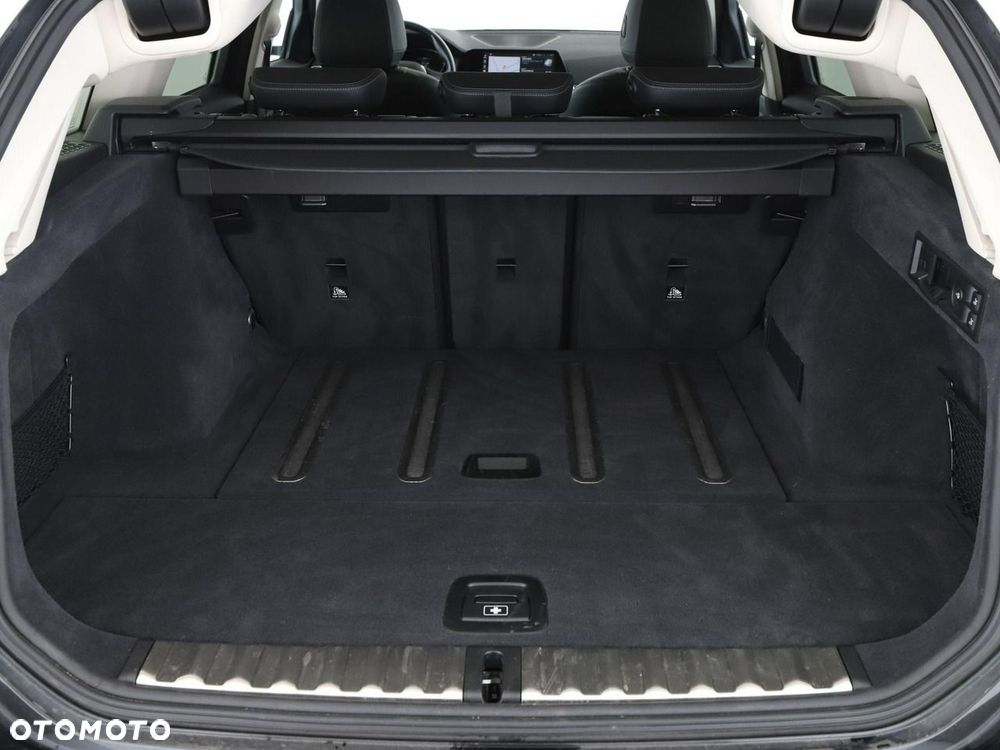 BMW Seria 3 320d xDrive MHEV Luxury Line - 21