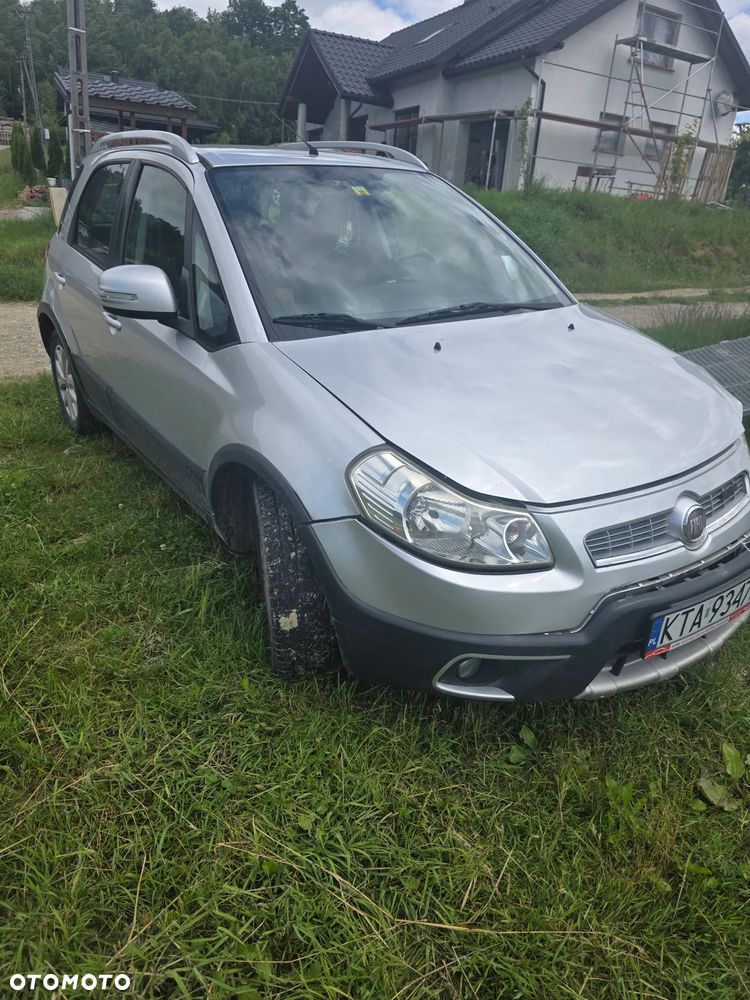 Fiat Sedici - 1