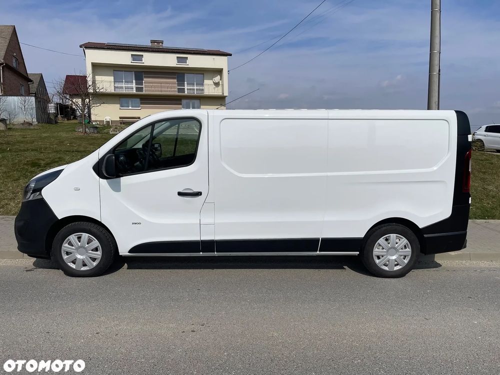 Opel Vivaro - 11
