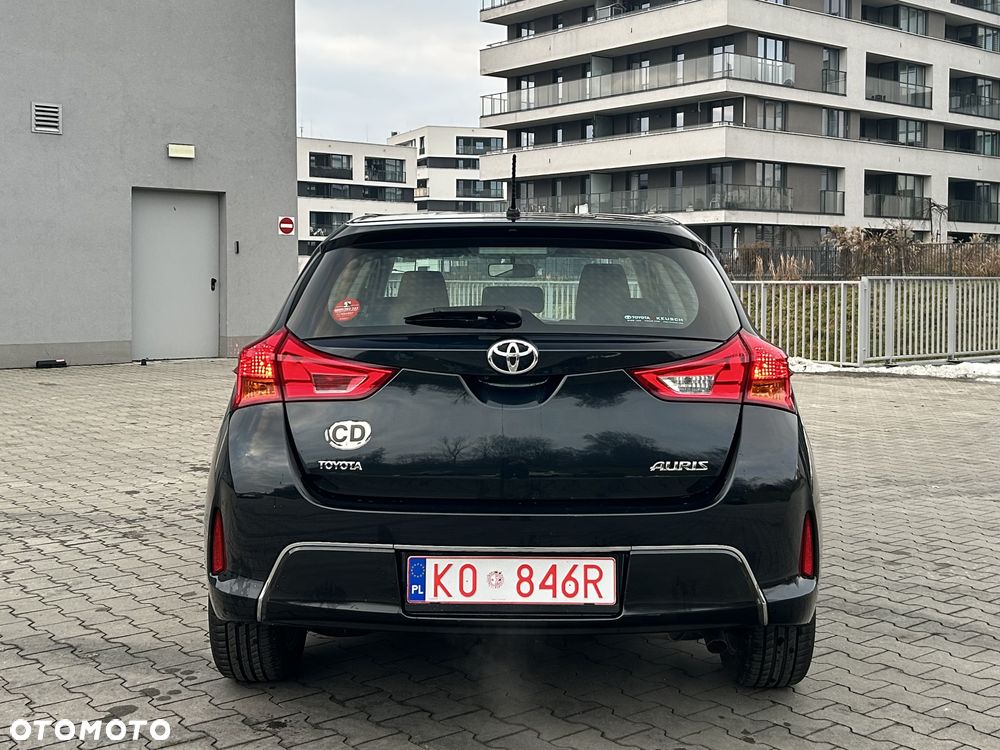 Toyota Auris - 4