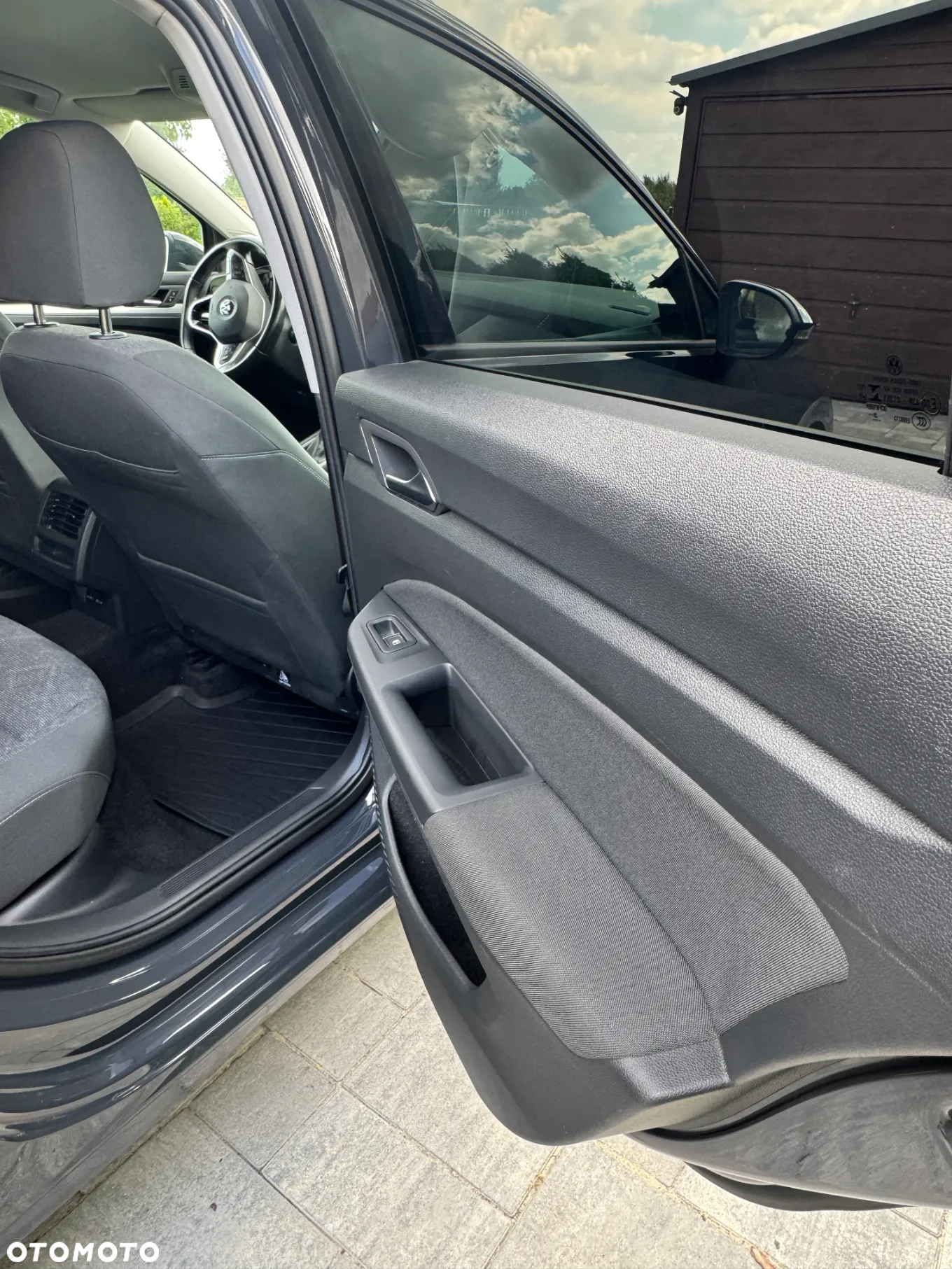 Volkswagen Golf VIII 2.0 TDI Life - 25