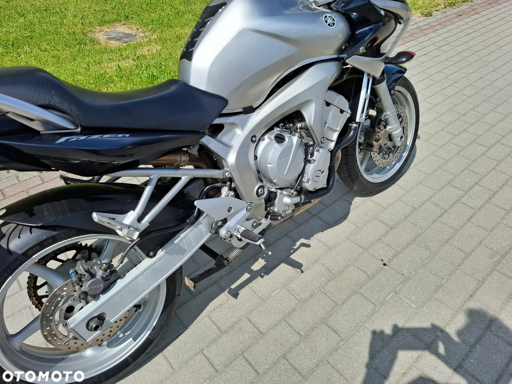 Yamaha FZ6 - 17