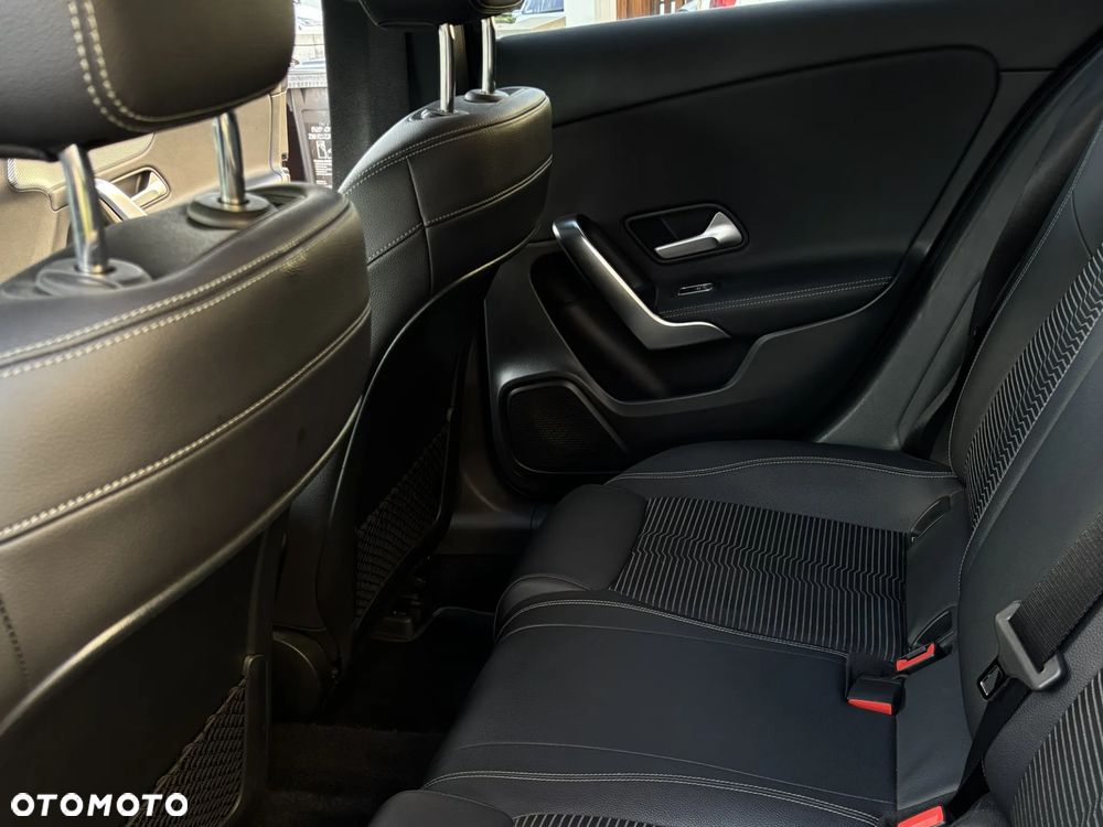 Mercedes-Benz Klasa A 180 Progressive 7G-DCT - 26
