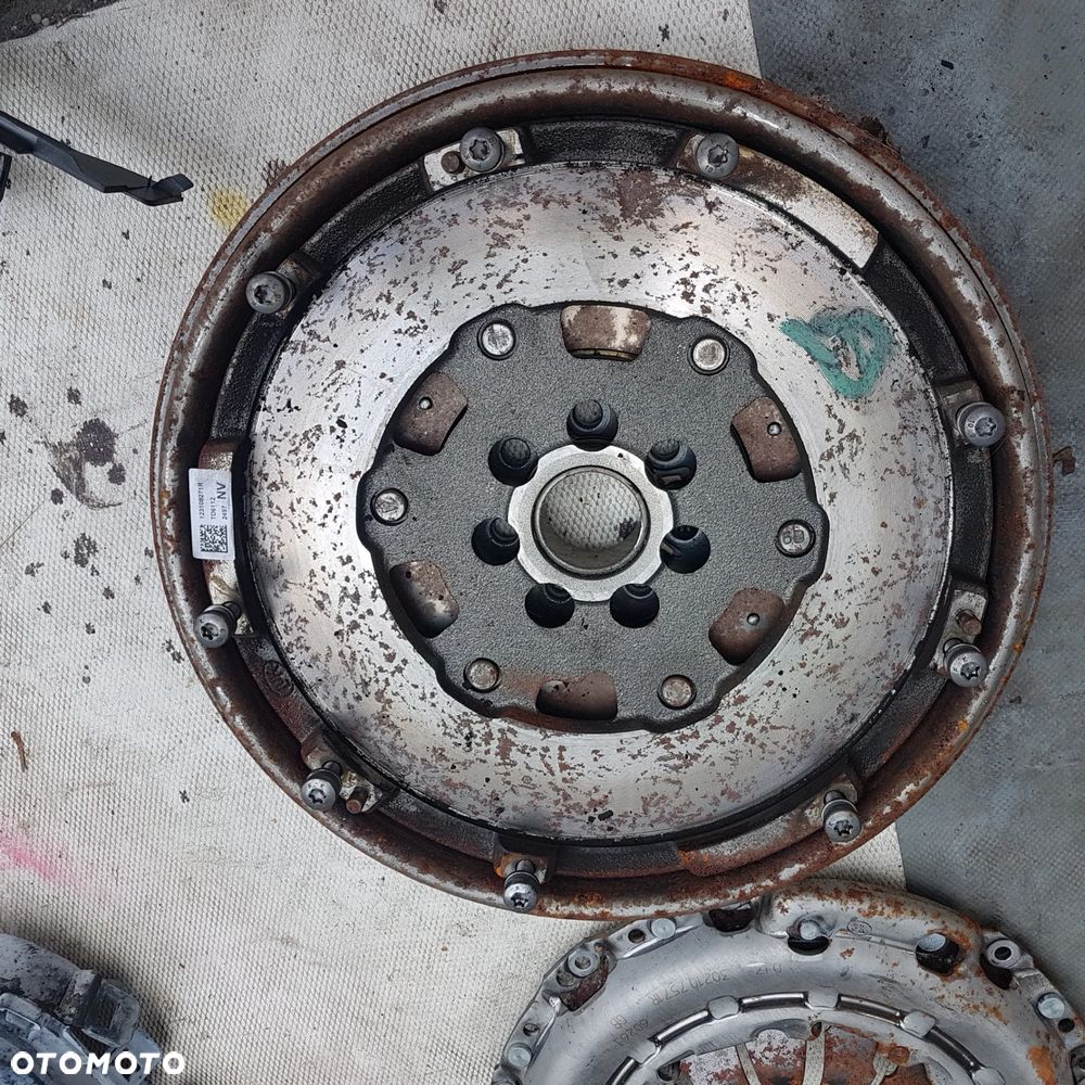 koło zamachowe sprzęgło  nissan juke qashqai renault megane dacia mercedes Duster Lodgy Clio 3 Fluence Laguna 3 Latitude Megane 3 Scenic 3 1.5 dci jak nowy oryginał - 2