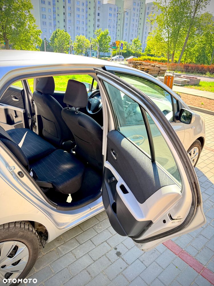 Toyota Yaris 1.3 Luna A/C - 6