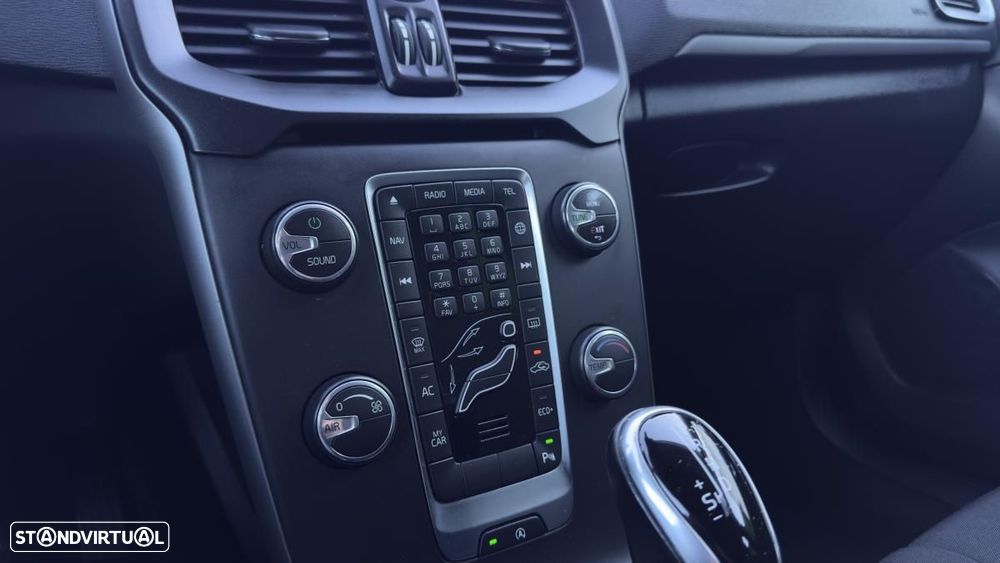 Volvo V40 - 21
