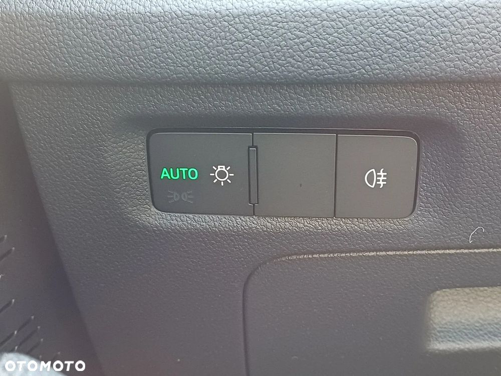 Skoda Octavia 2.0 TDI Drive Essence DSG - 22