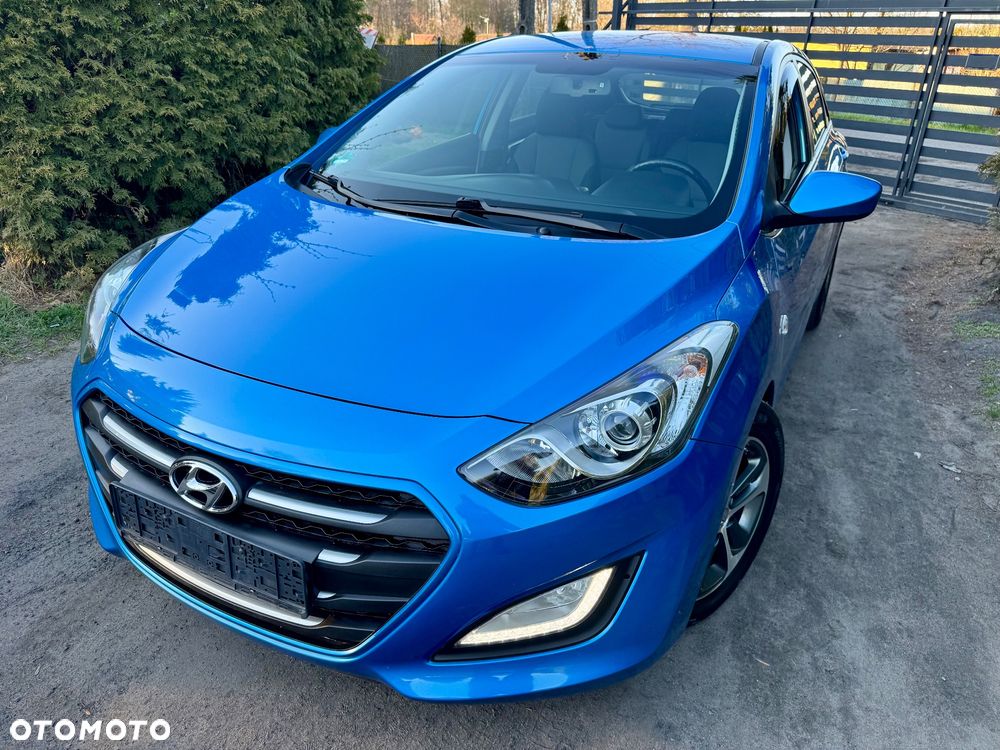 Hyundai i30 blue 1.6 GDI YES Gold - 3