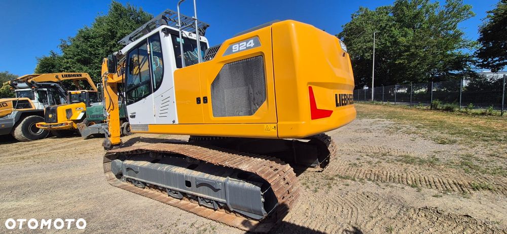 Liebherr R 924 LC - 1