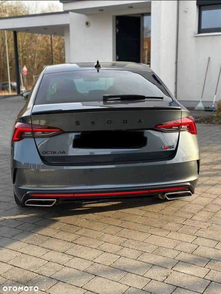 Skoda Octavia 2.0 TDI DSG RS - 4