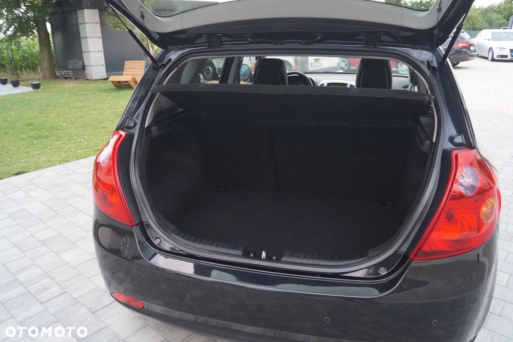 Kia Ceed - 21