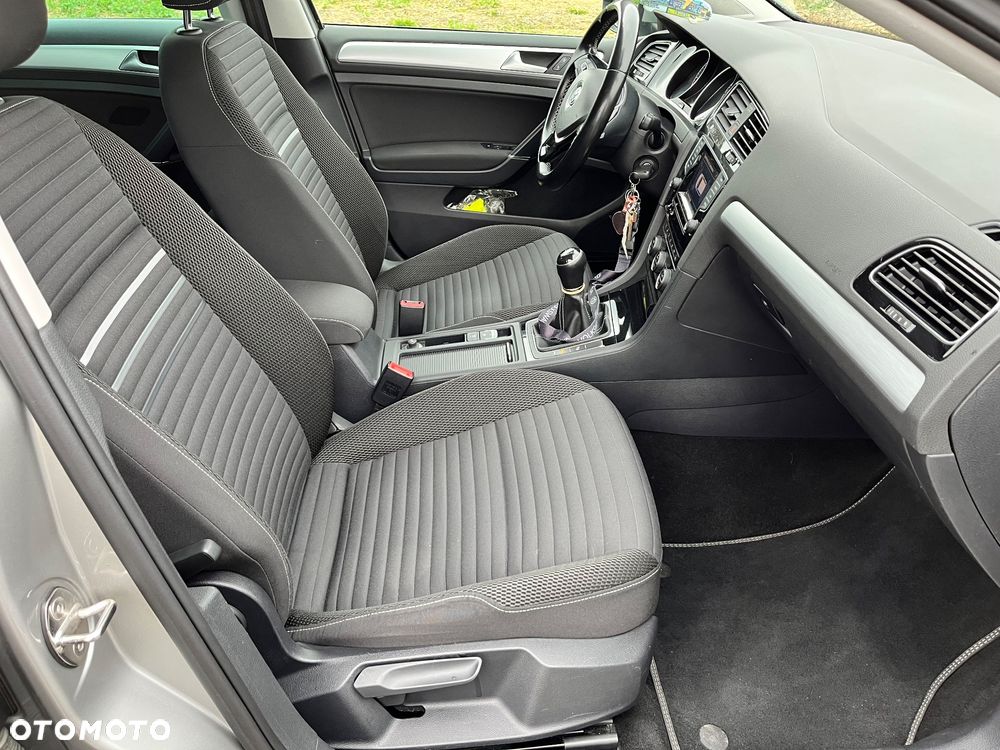 Volkswagen Golf 1.6 BlueTDI Cup - 12