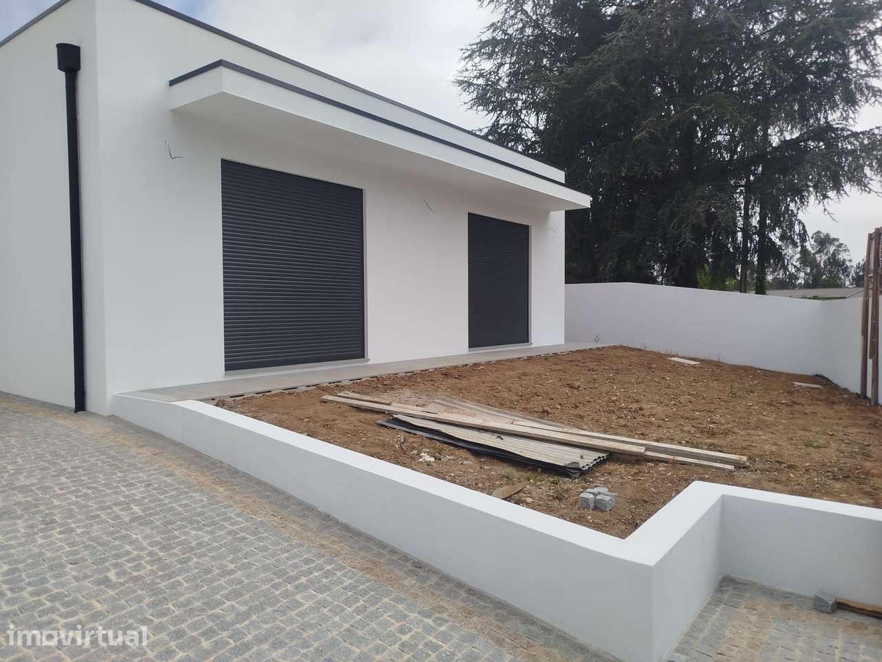 Moradia T3 (nova) com Jardim e Garagem - Grande imagem: 2/9
