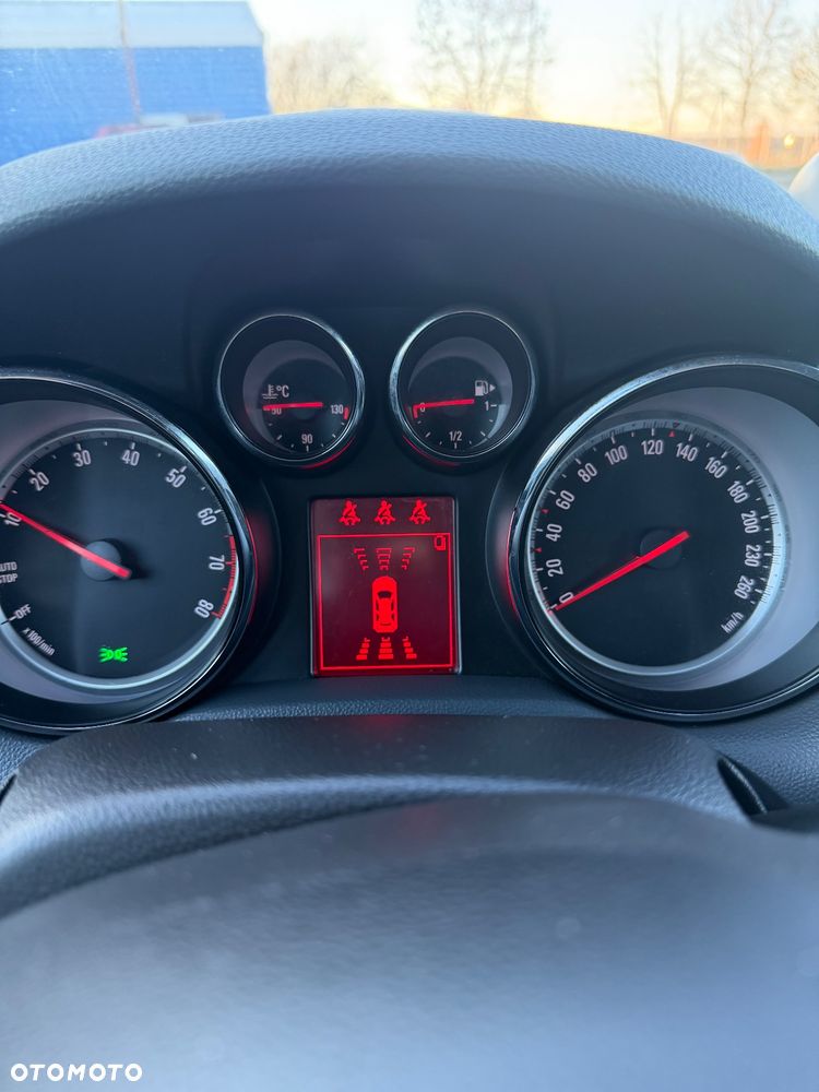 Opel Mokka X 1.4 T Design Line S&S 4x4 - 23