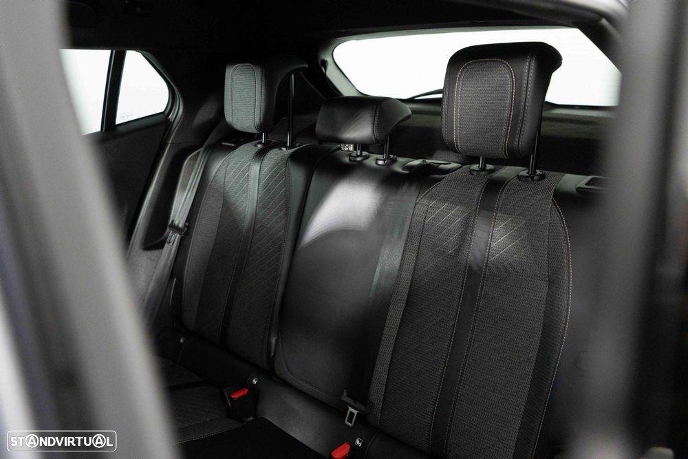 Peugeot 2008 1.2 PureTech Allure Pack - 11