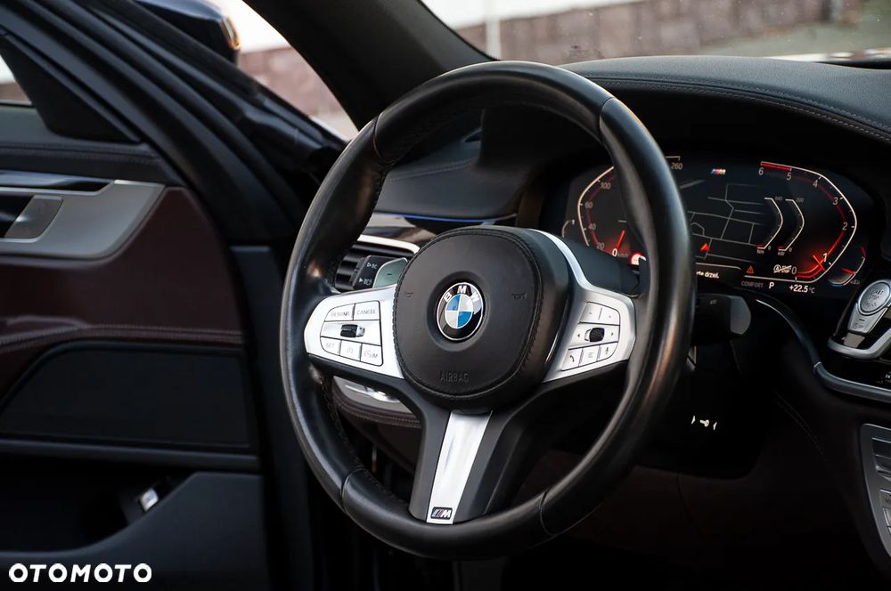 BMW Seria 7 730d xDrive sport - 29