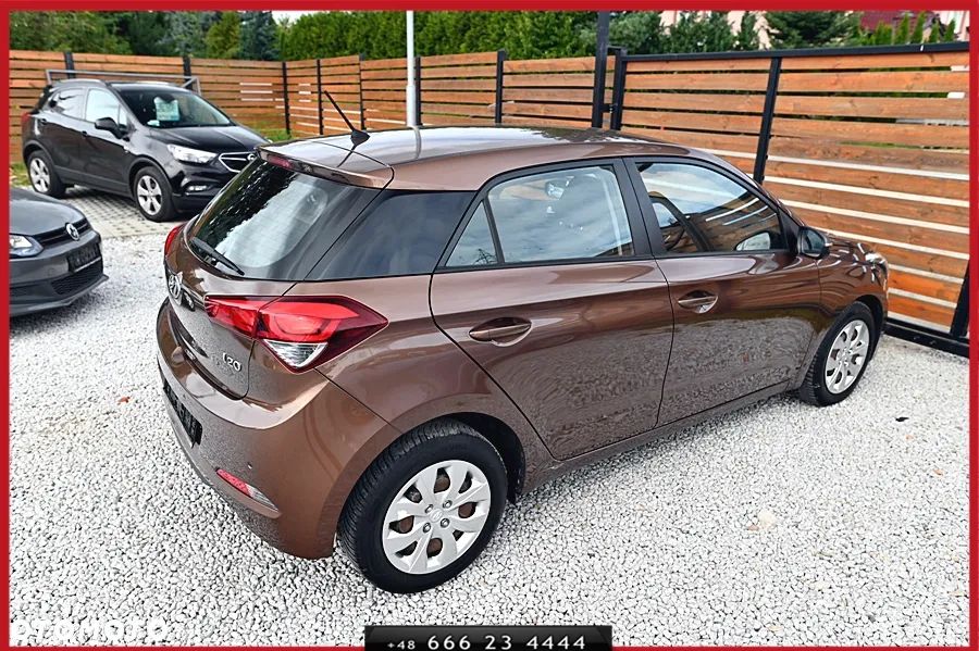 Hyundai i20 1.2 Elegant - 13