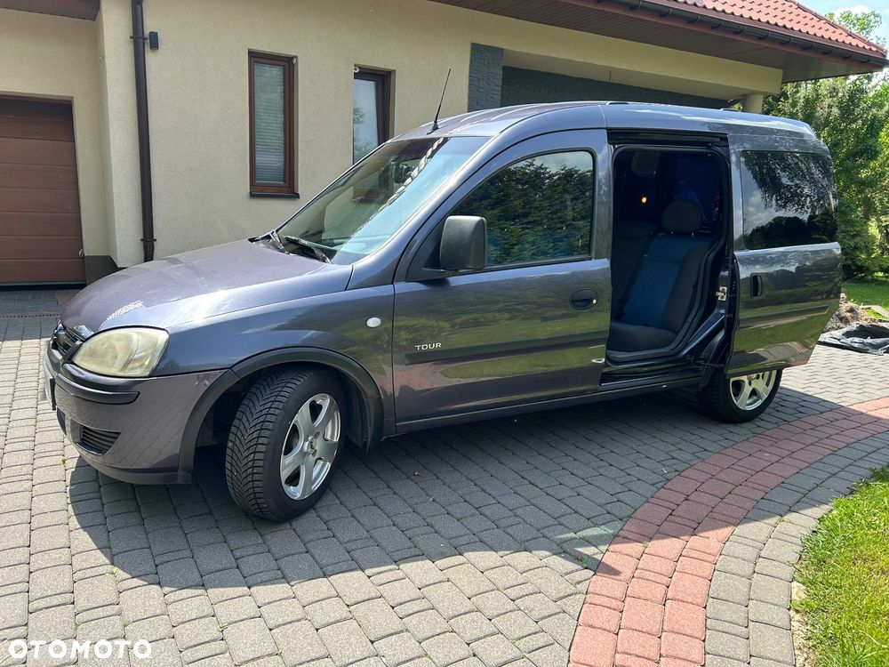 Opel Combo Tour - 8