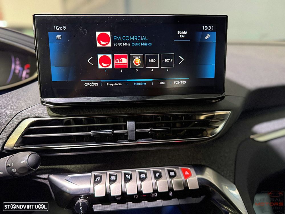 Peugeot 3008 1.2 PureTech Allure Pack EAT8 - 26