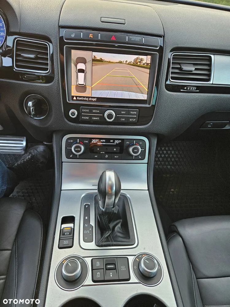 Volkswagen Touareg 3.0 V6 TDI BMT Perfectline R-Style - 6