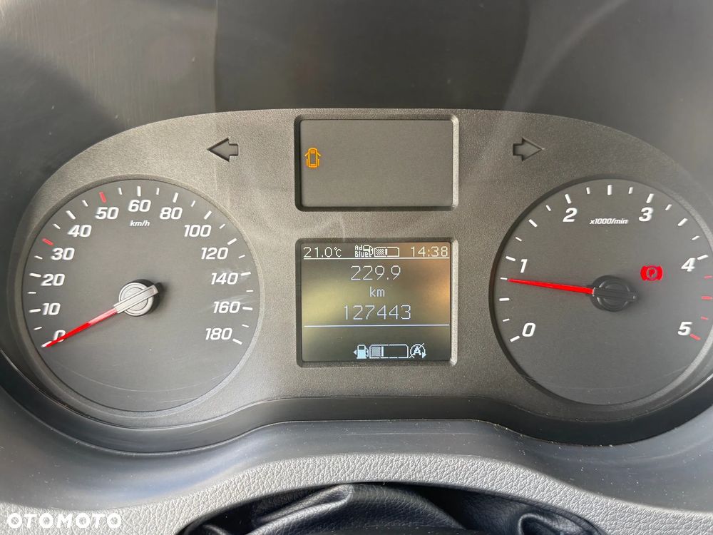 Mercedes-Benz SPRINTER - 12