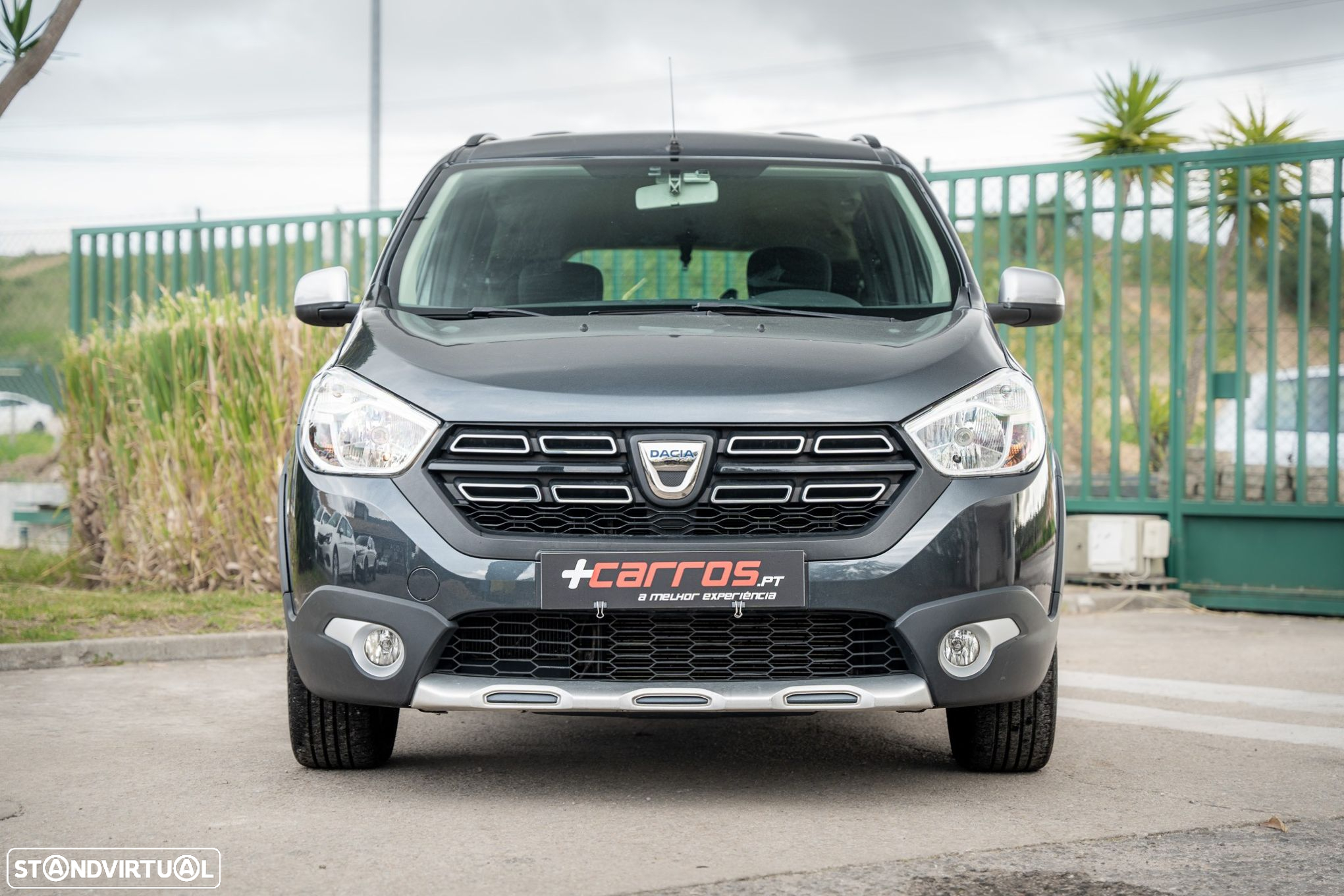Dacia Lodgy 1.5 Blue dCi Stepway 7L - 3