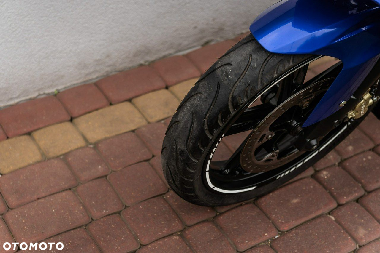 Yamaha YZF - 7