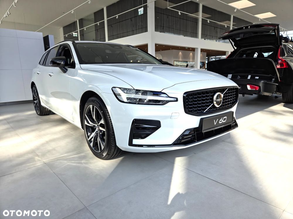 Volvo V60 B4 B Plus Dark - 3