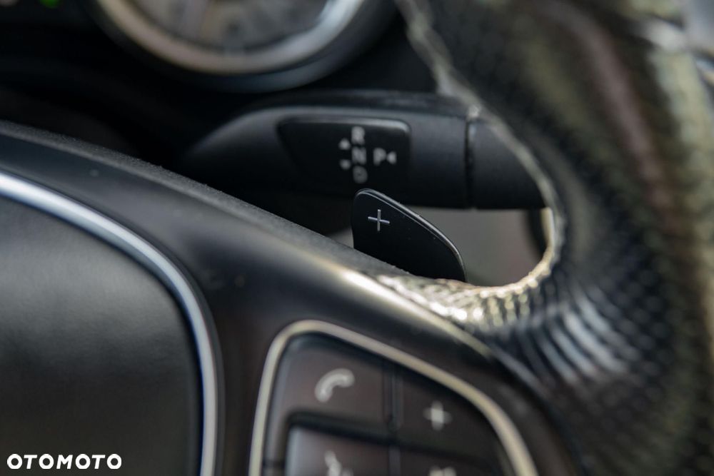 Mercedes-Benz CLA 250 7G-DCT AMG Line - 19