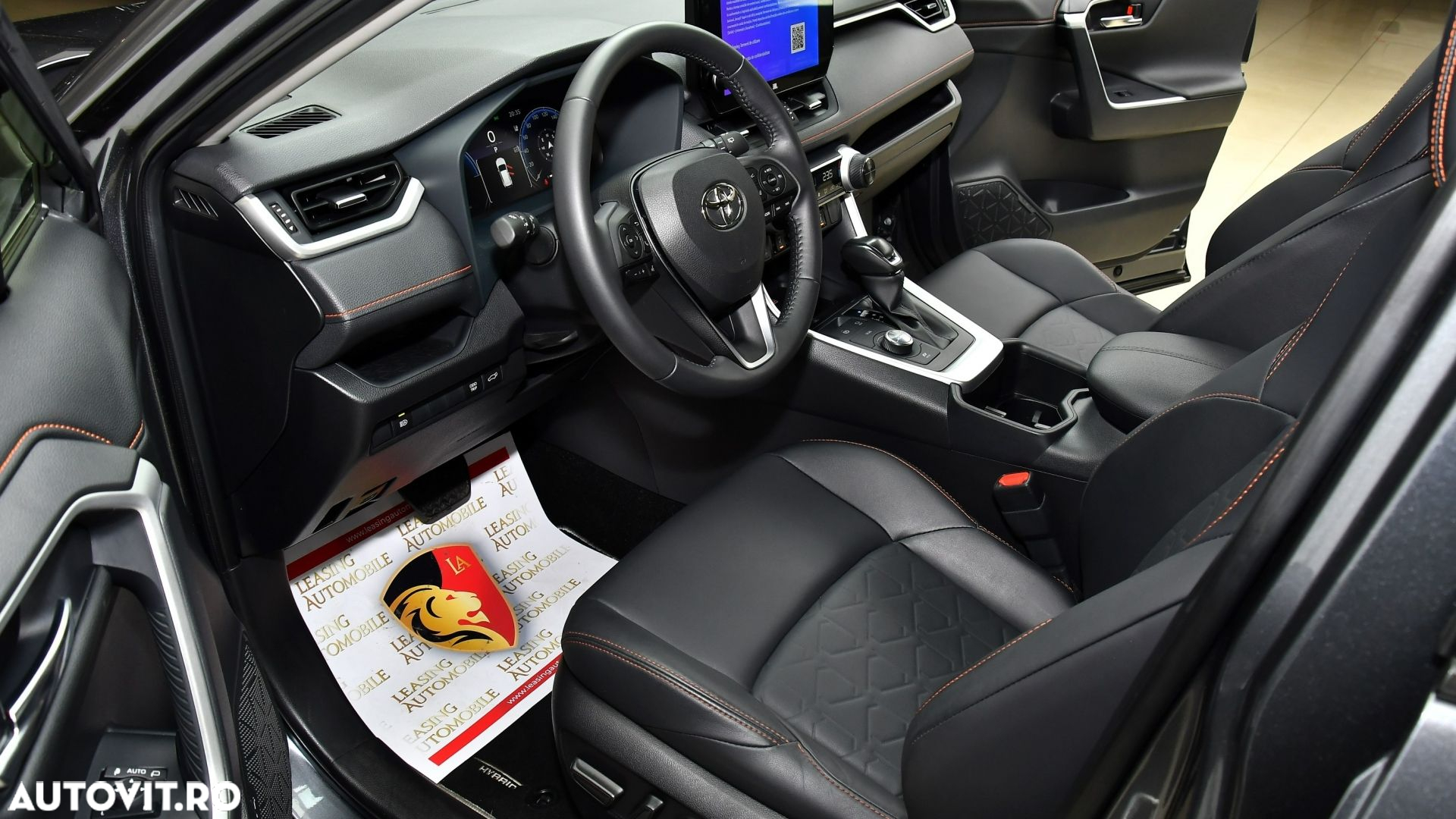 Toyota RAV4 - 10