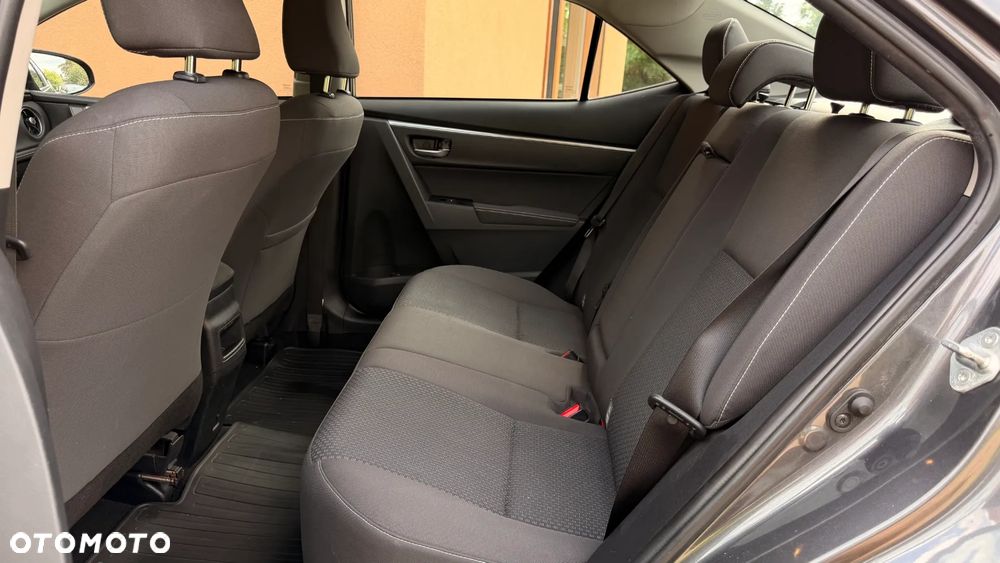 Toyota Corolla 1.6 Premium MS - 18