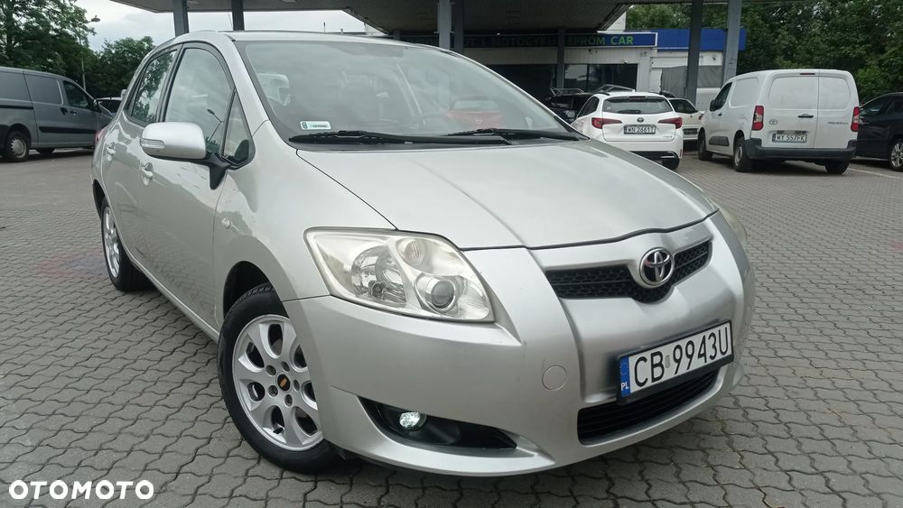 Toyota Auris 1.6 VVT-i Premium MM - 2