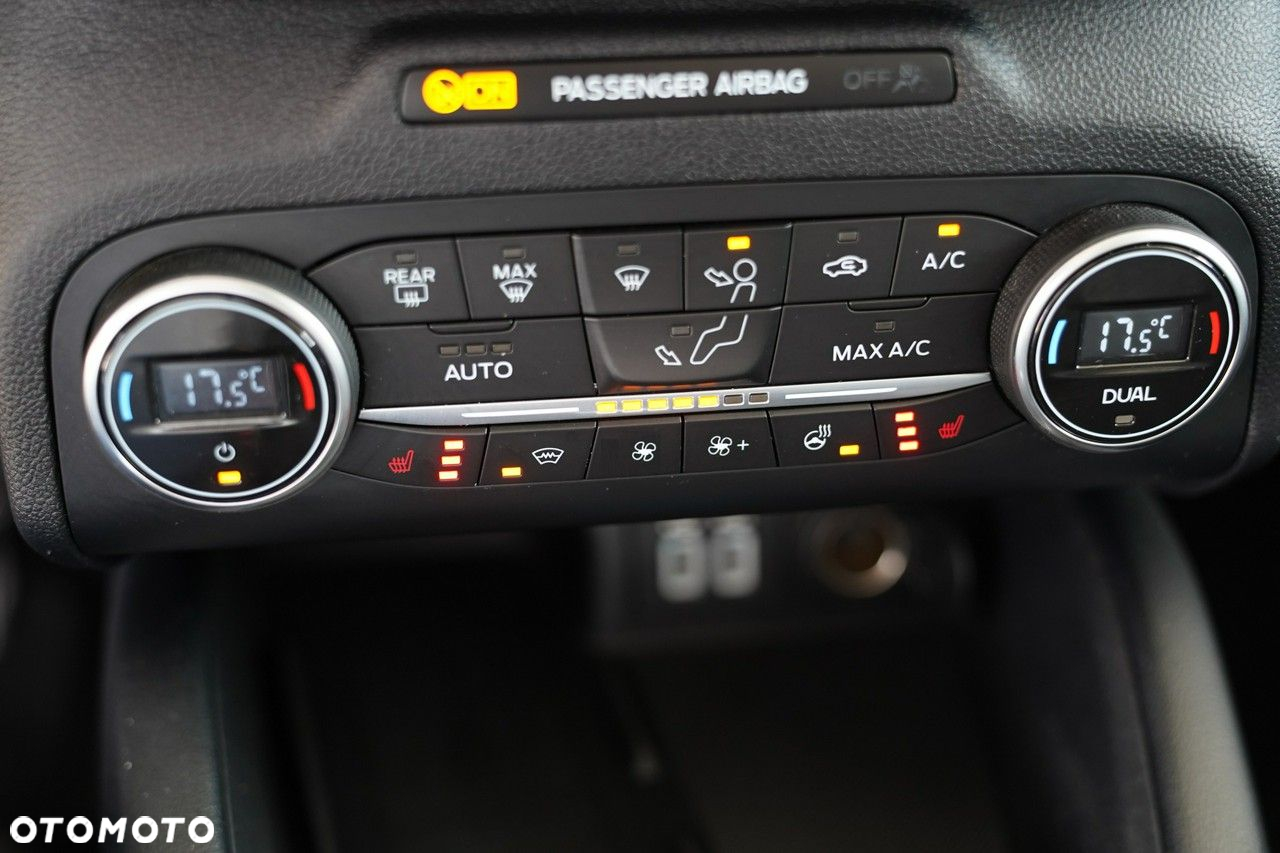 Ford Kuga - 35