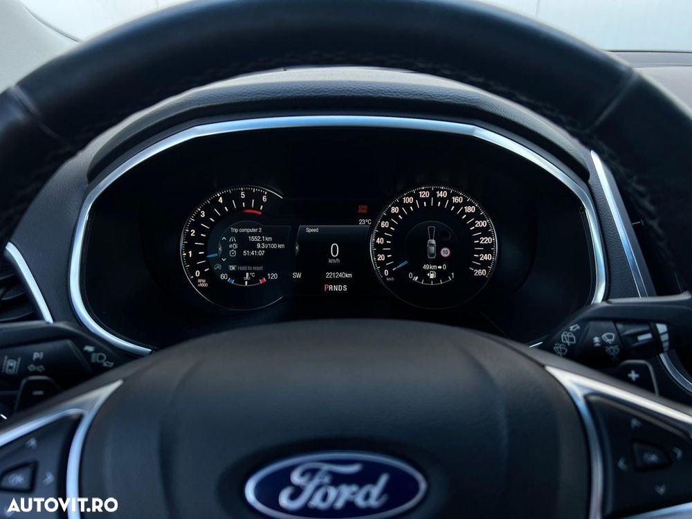 Ford Edge - 30