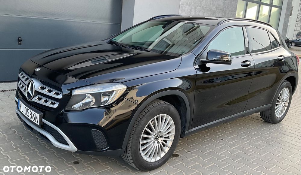 Mercedes-Benz GLA 180 - 7