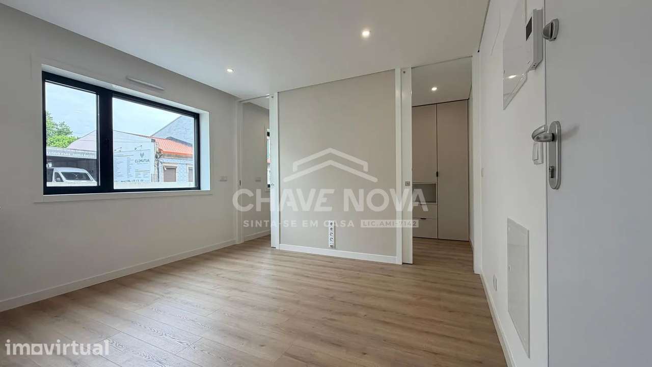 T1 Novo c/ Lugar de Garagem em São Mamede de Infesta - Grande imagem: 3/28