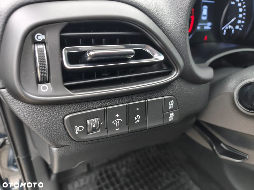 Hyundai i30 - 24