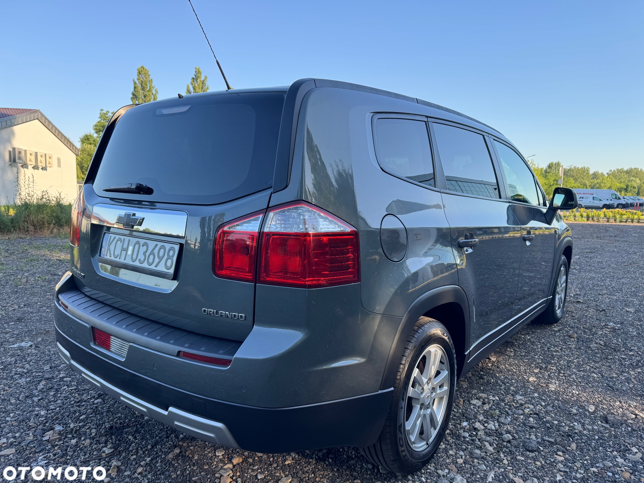 Chevrolet Orlando - 10