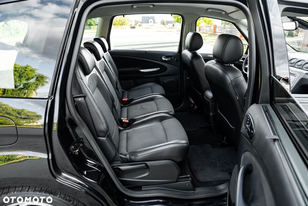 Ford S-Max 2.5 Titanium - 21