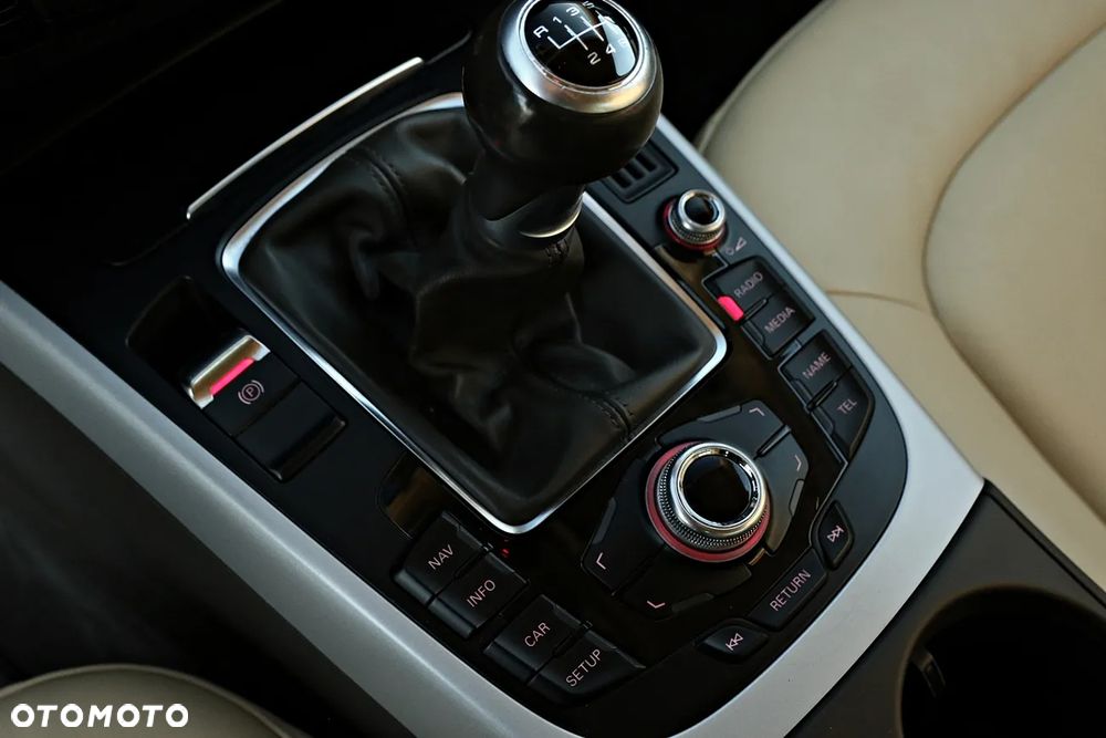 Audi A4 Limousine - 31