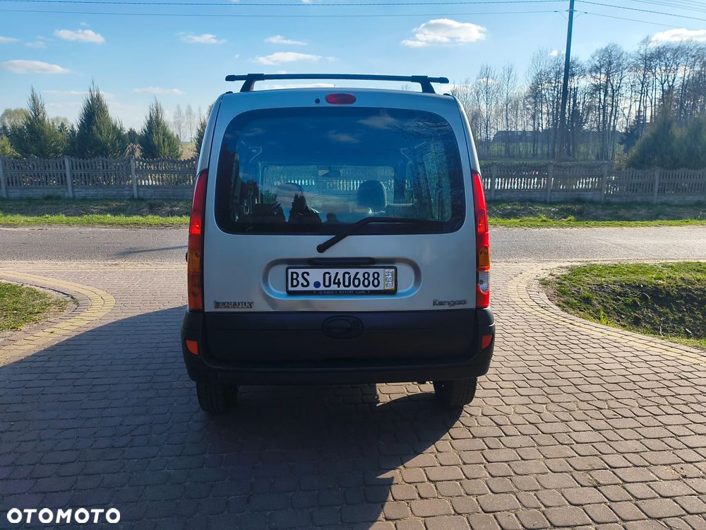 Renault Kangoo 1.6 16V Privilege - 13