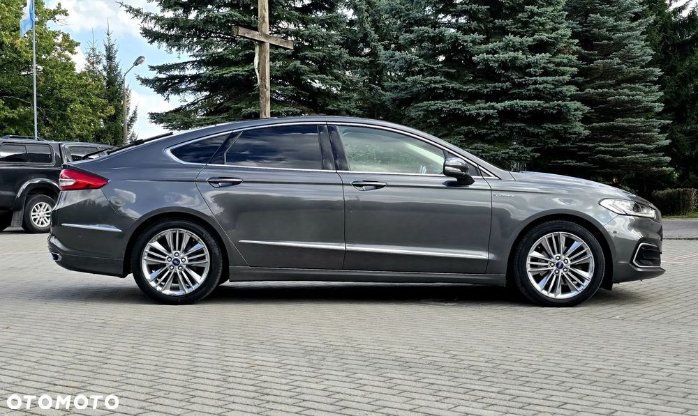 Ford Mondeo 2.0 EcoBlue Vignale - 11