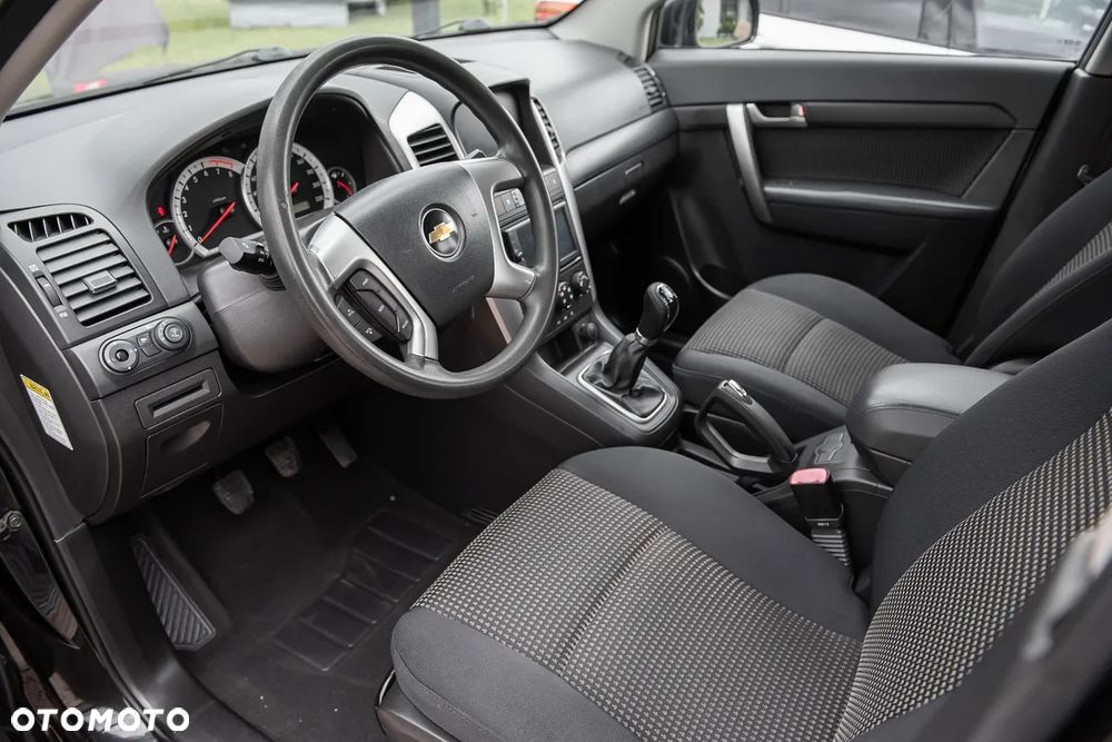 Chevrolet Captiva 2.4 2WD 7 Sitzer LS Family Edition - 17