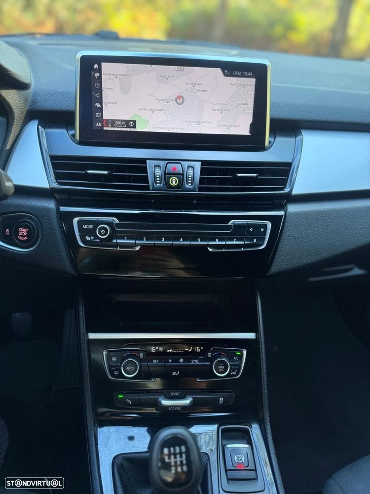 BMW 216 Gran Tourer d - 21