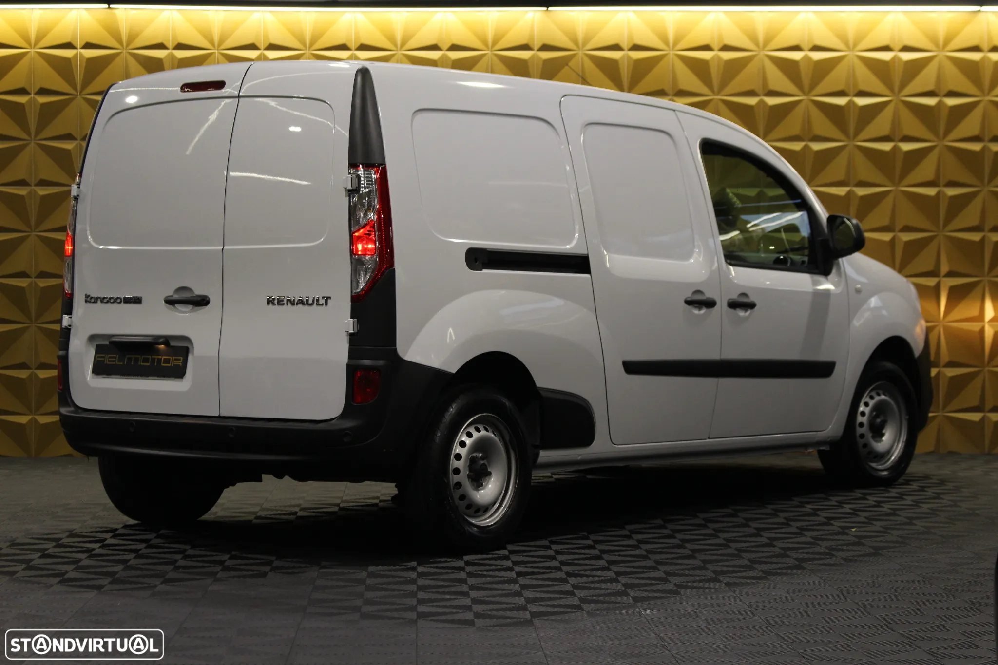 Renault Kangoo Maxi Cx. Automática 3Lugares - 6